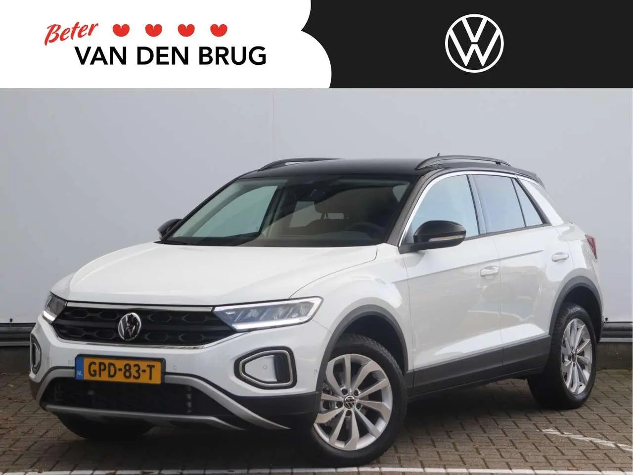 Photo 1 : Volkswagen T-roc 2024 Essence