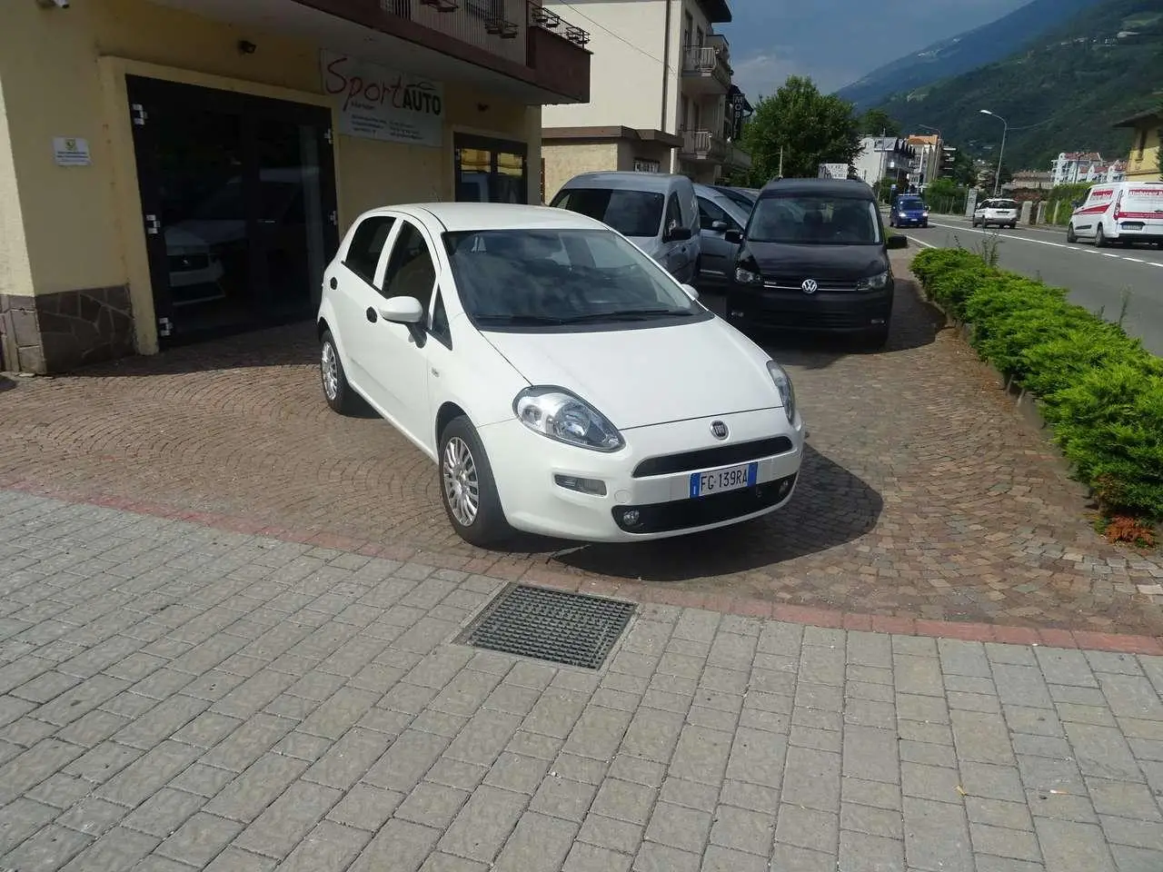 Photo 1 : Fiat Punto 2016 Essence