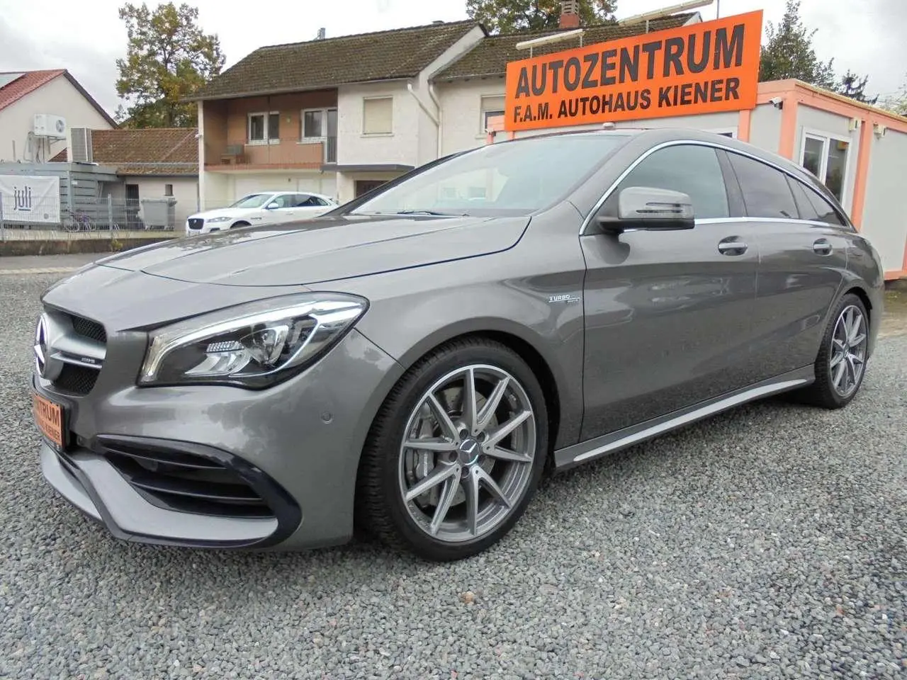 Photo 1 : Mercedes-benz Classe Cla 2016 Essence