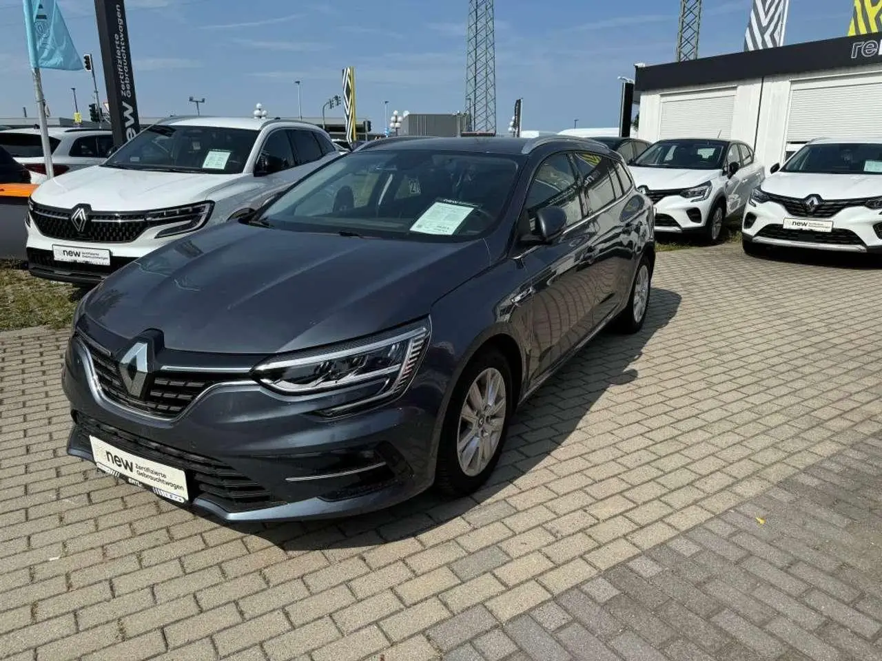 Photo 1 : Renault Megane 2021 Hybrid