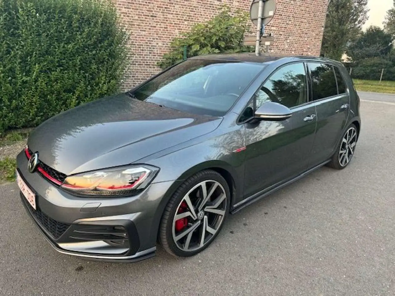 Photo 1 : Volkswagen Golf 2019 Essence