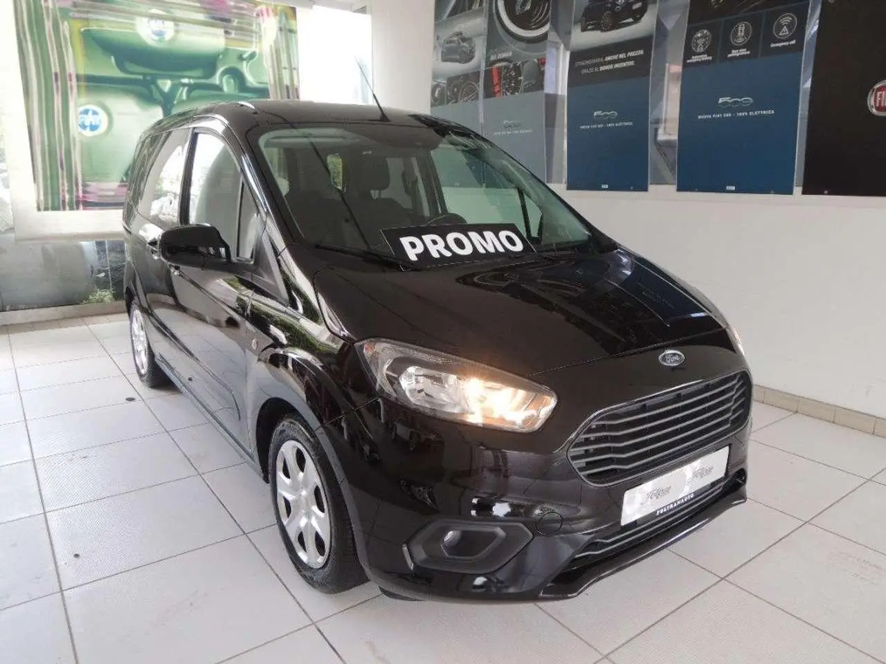 Photo 1 : Ford Tourneo 2019 Petrol