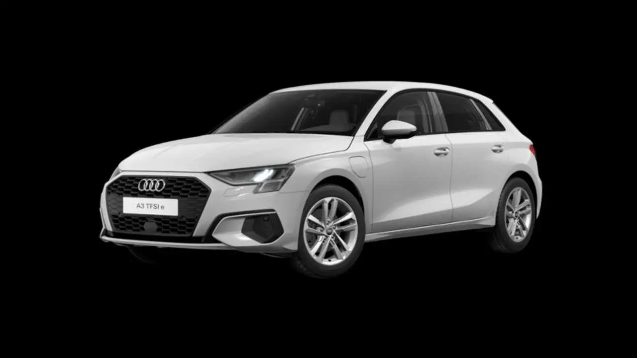 Photo 1 : Audi A3 2024 Hybride