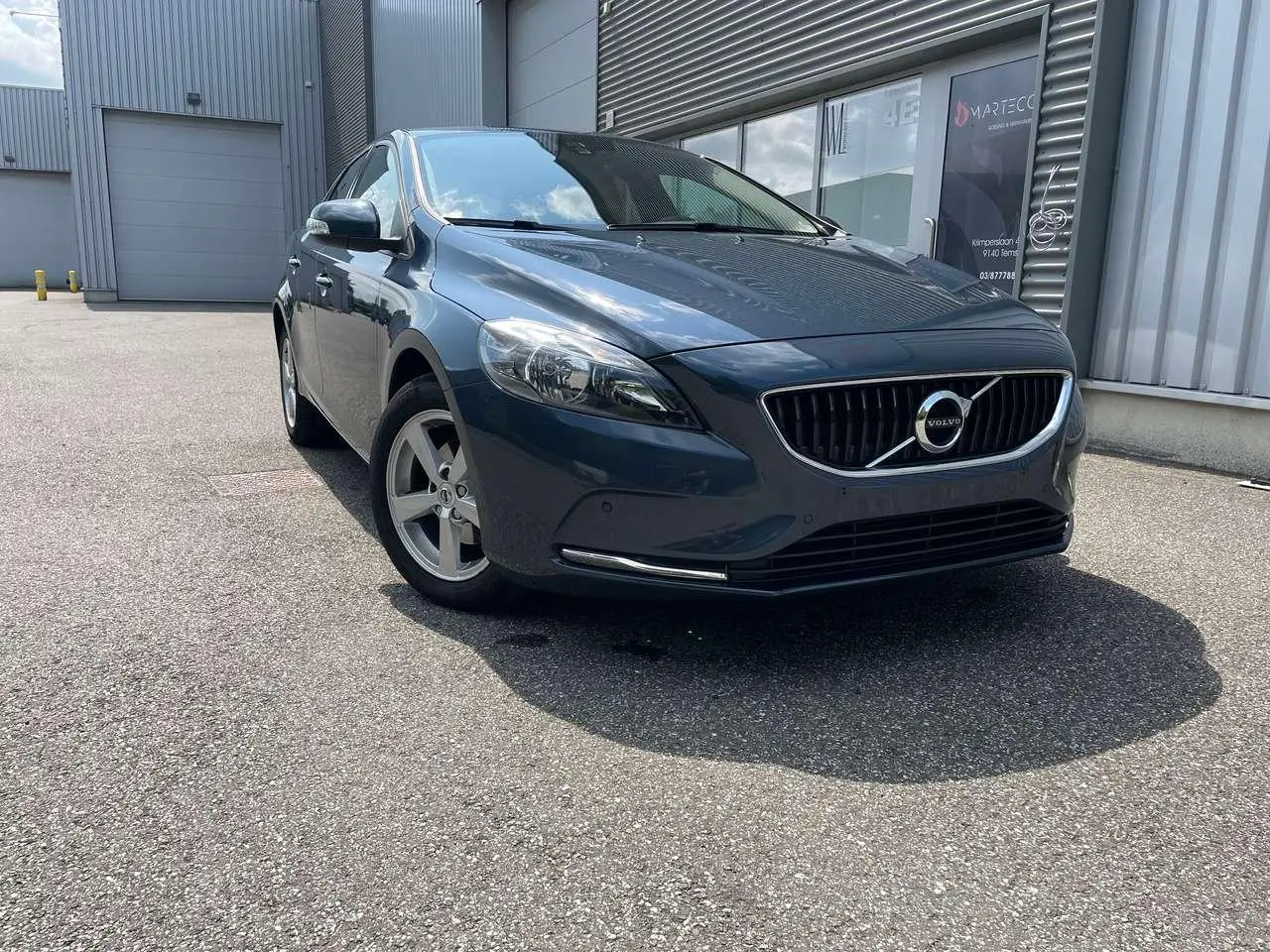 Photo 1 : Volvo V40 2018 Diesel