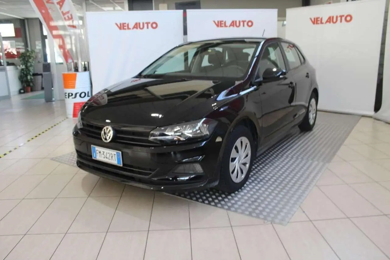 Photo 1 : Volkswagen Polo 2017 Petrol