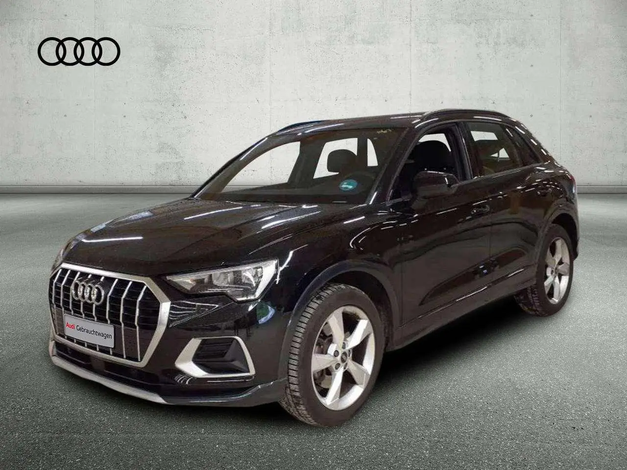 Photo 1 : Audi Q3 2024 Essence