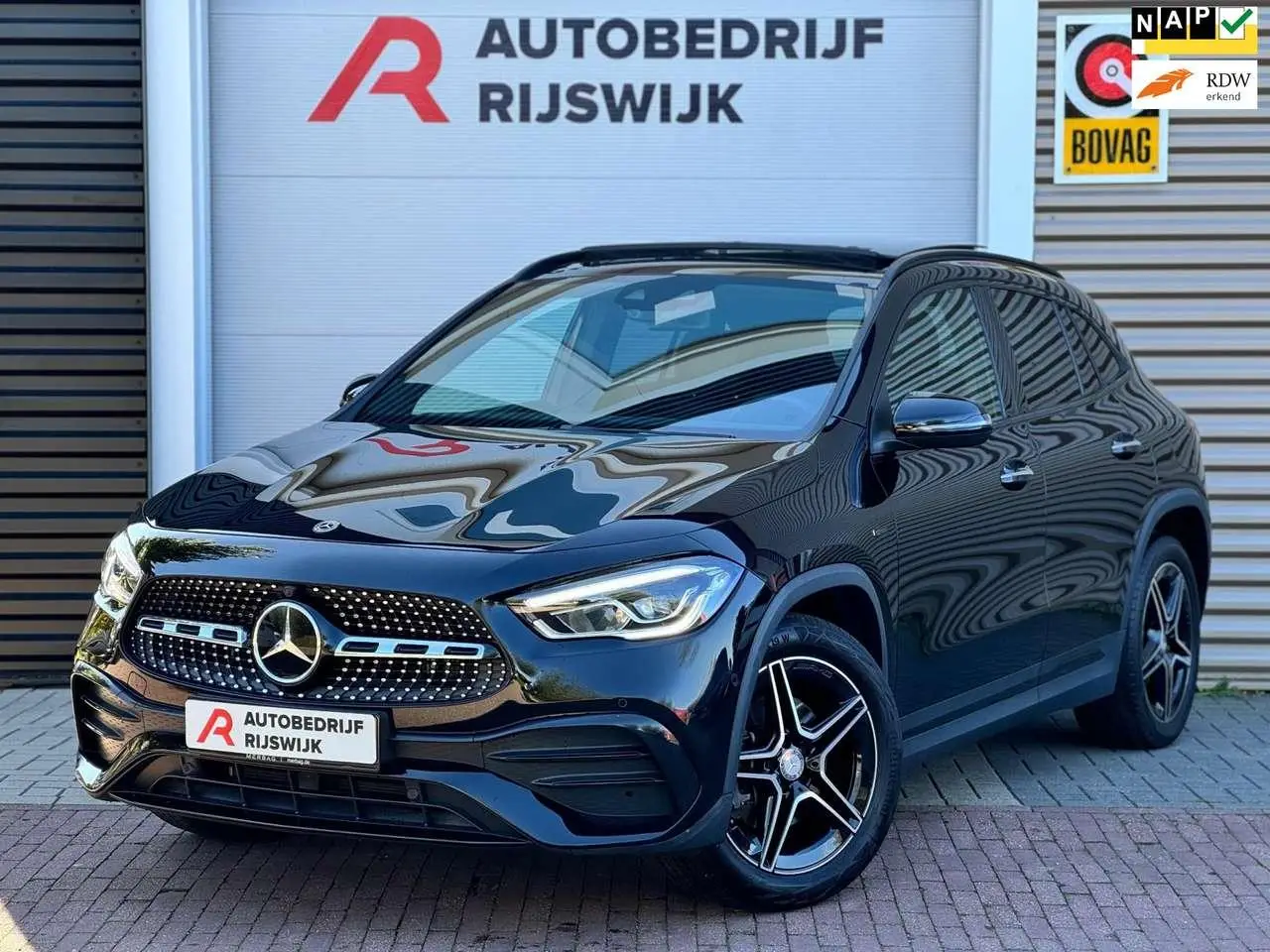 Photo 1 : Mercedes-benz Classe Gla 2021 Hybrid