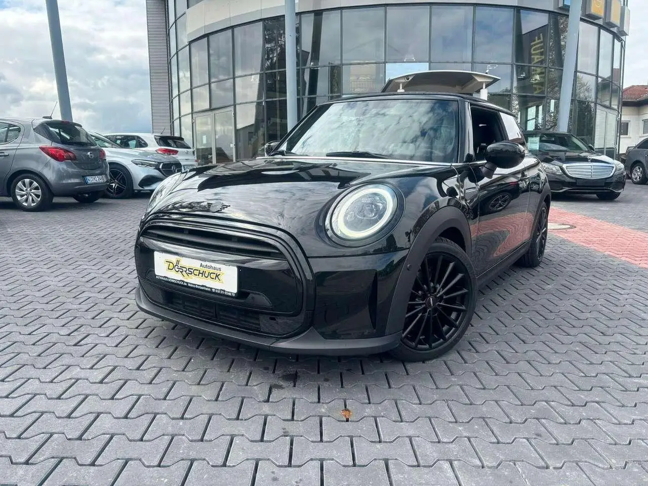 Photo 1 : Mini One 2021 Petrol