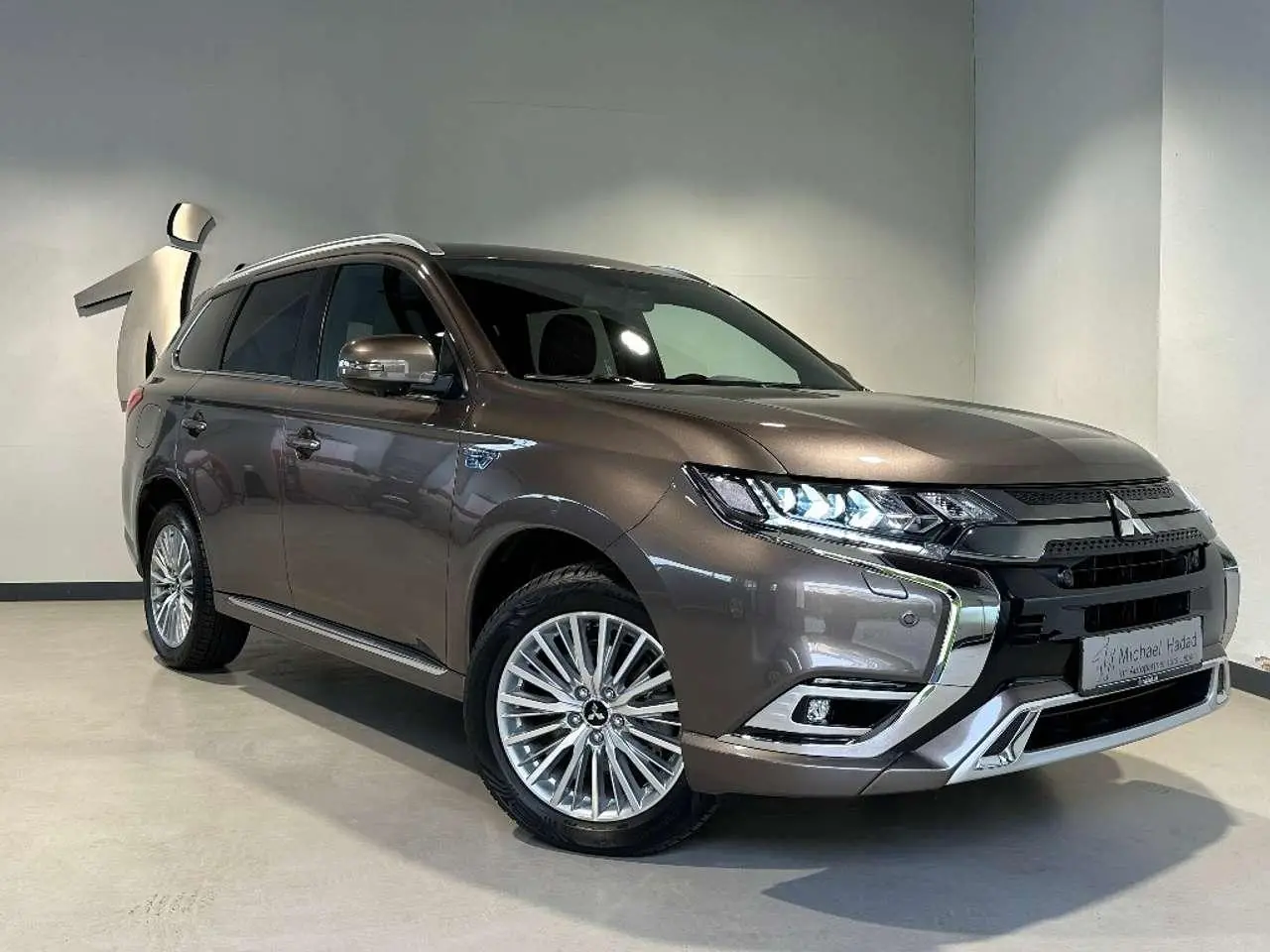 Photo 1 : Mitsubishi Outlander 2020 Hybrid