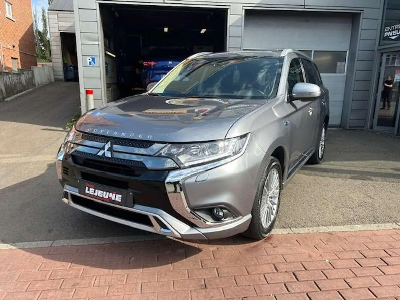 Photo 1 : Mitsubishi Outlander 2021 Hybrid