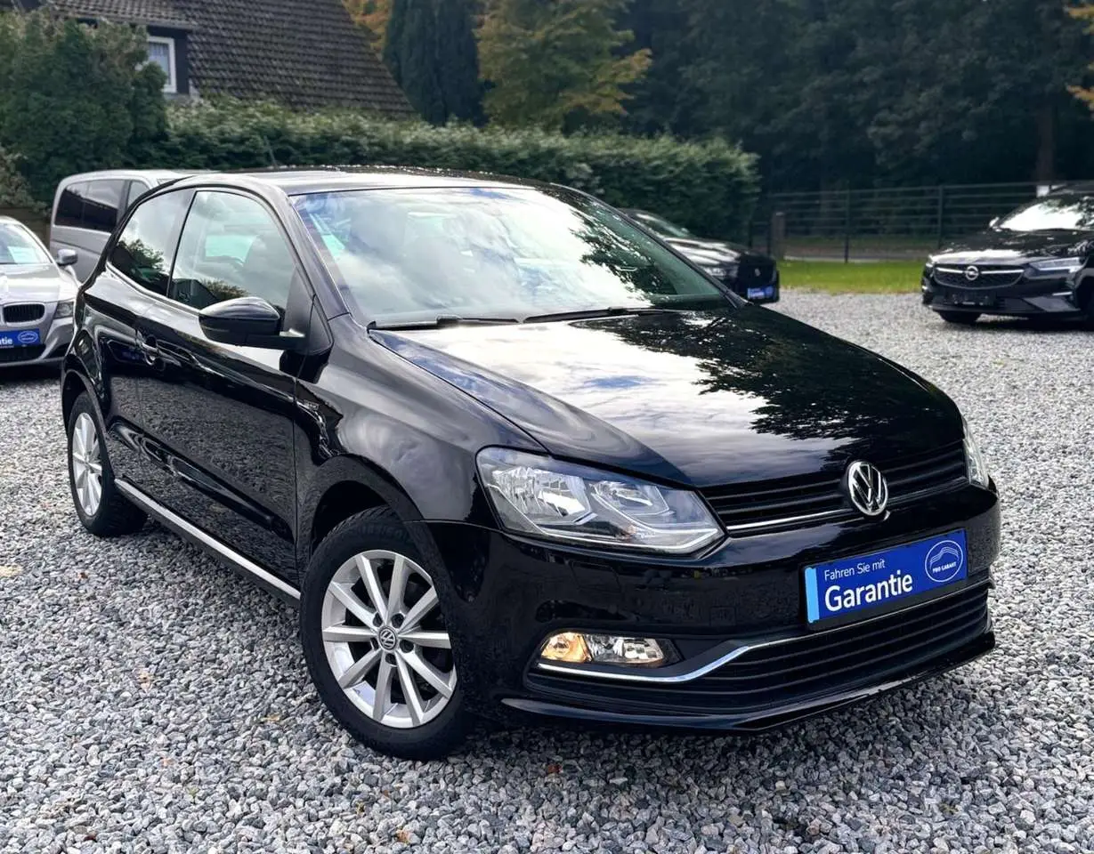 Photo 1 : Volkswagen Polo 2016 Petrol