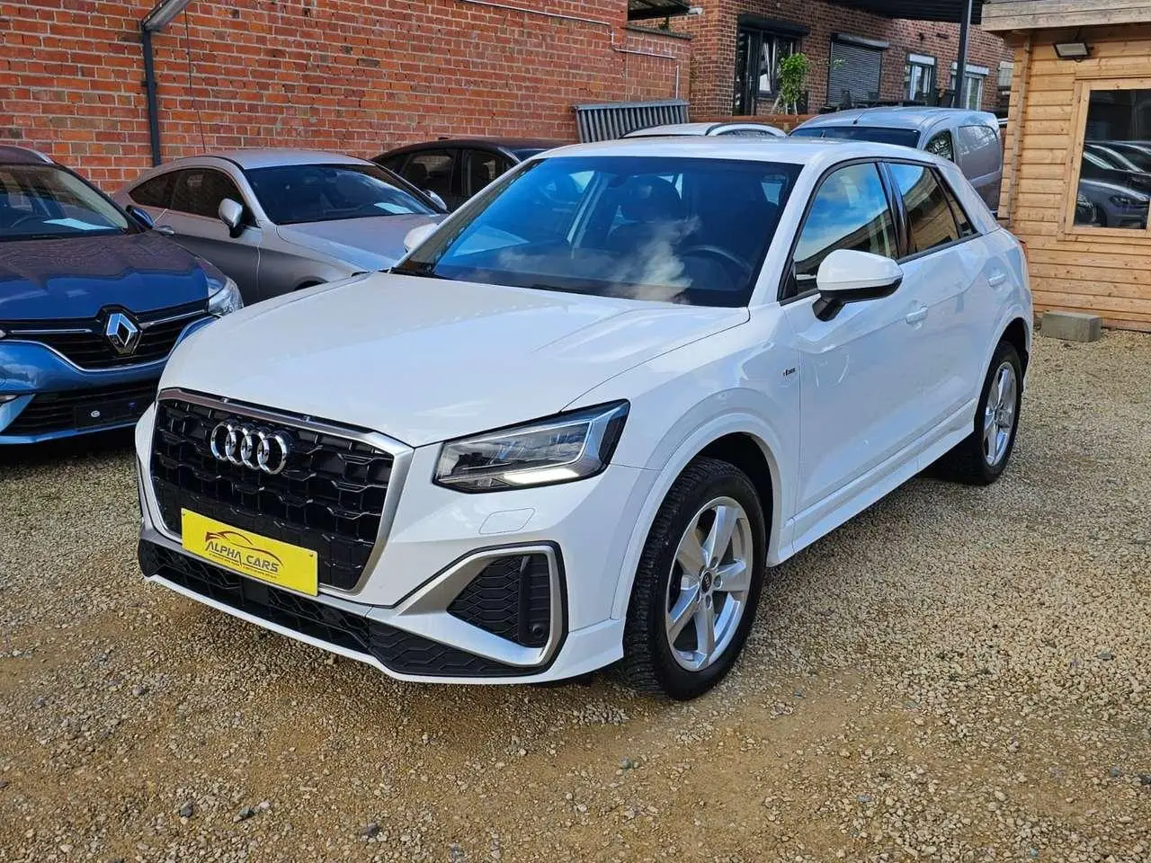 Photo 1 : Audi Q2 2021 Petrol