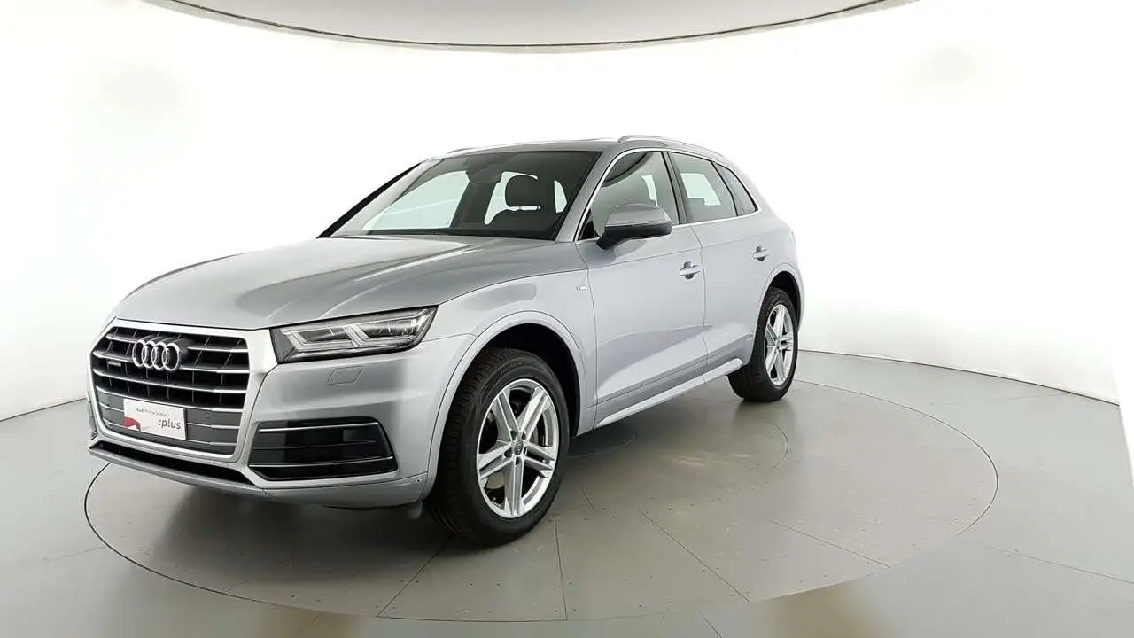 Photo 1 : Audi Q5 2018 Diesel