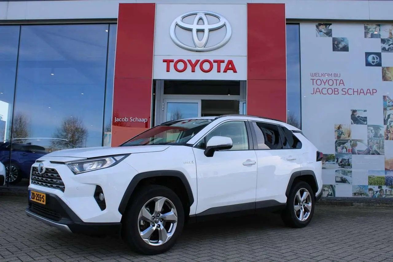 Photo 1 : Toyota Rav4 2019 Hybrid