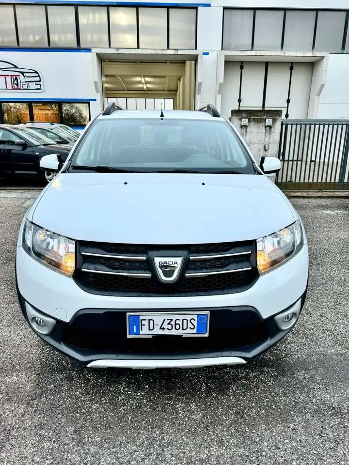 Photo 1 : Dacia Sandero 2016 Diesel