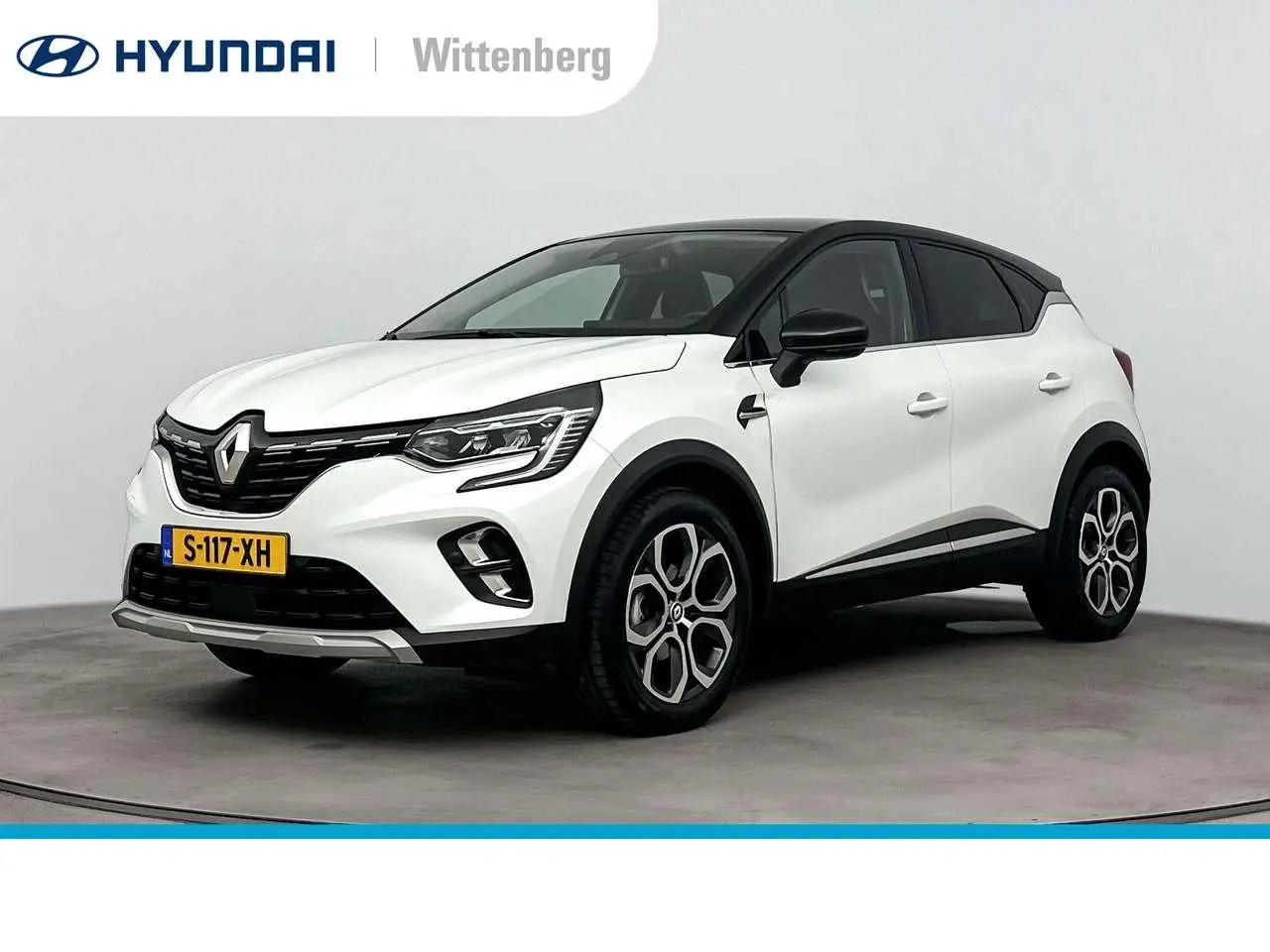 Photo 1 : Renault Captur 2023 Petrol