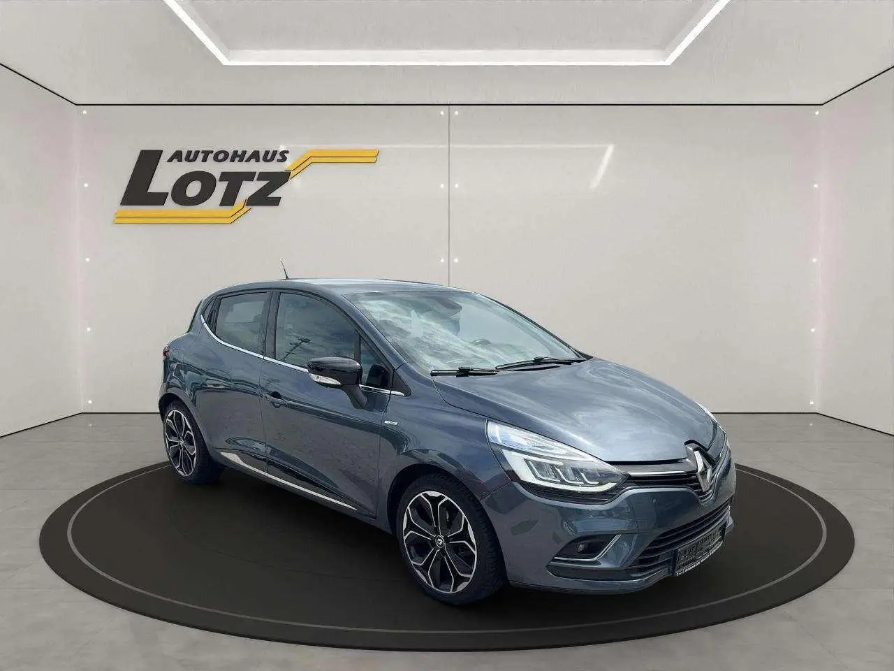 Photo 1 : Renault Clio 2018 Essence