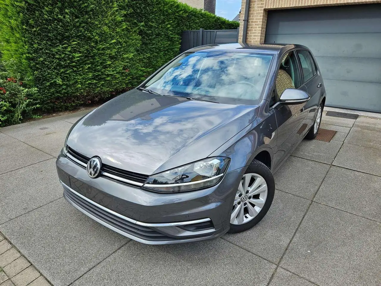 Photo 1 : Volkswagen Golf 2017 Petrol