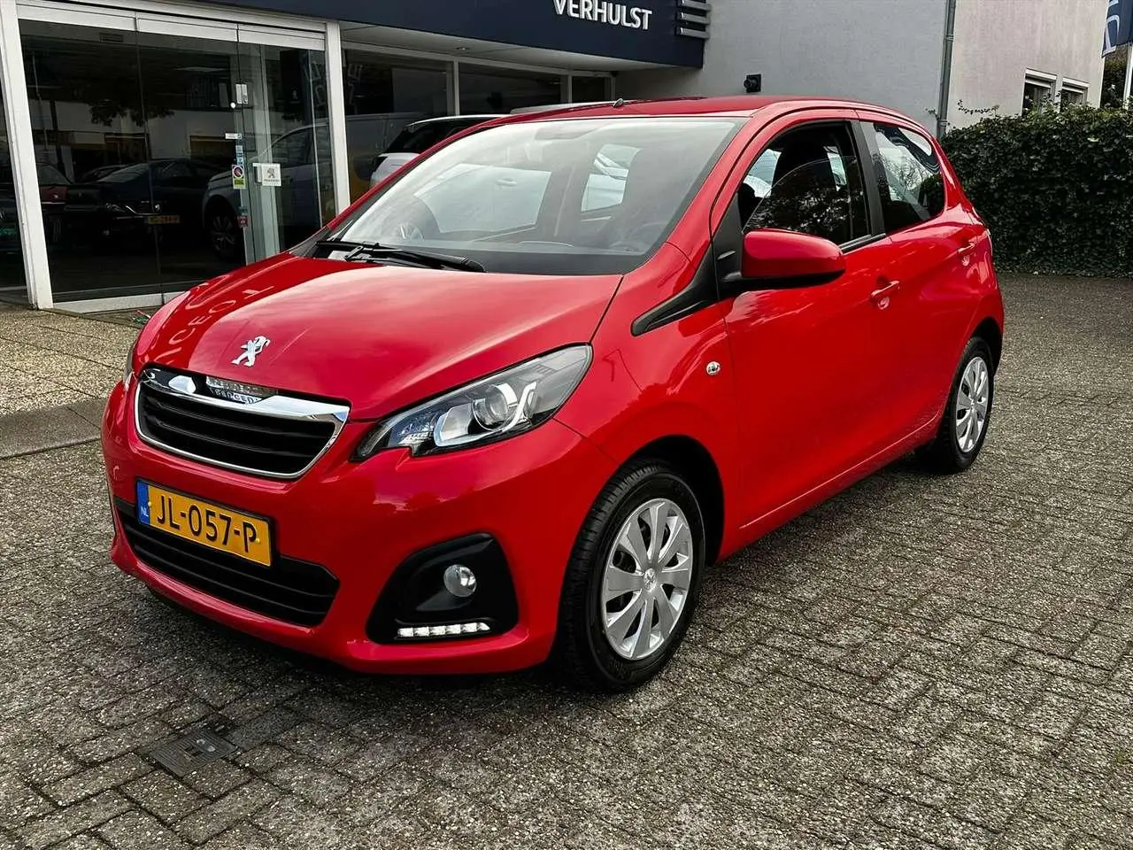 Photo 1 : Peugeot 108 2016 Petrol