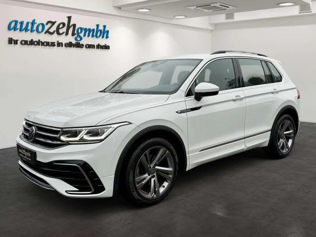 Photo 1 : Volkswagen Tiguan 2020 Essence