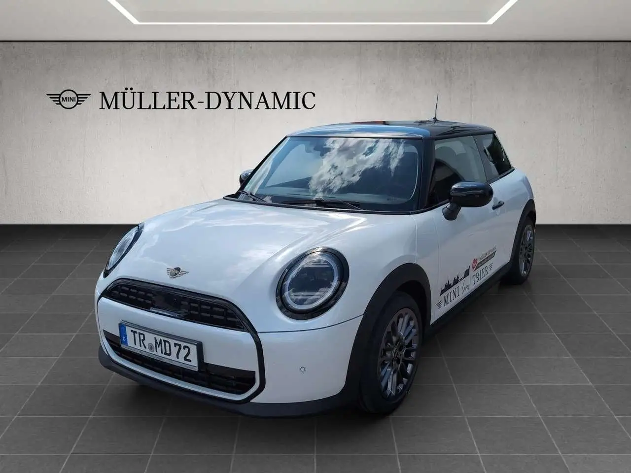 Photo 1 : Mini Cooper 2024 Petrol