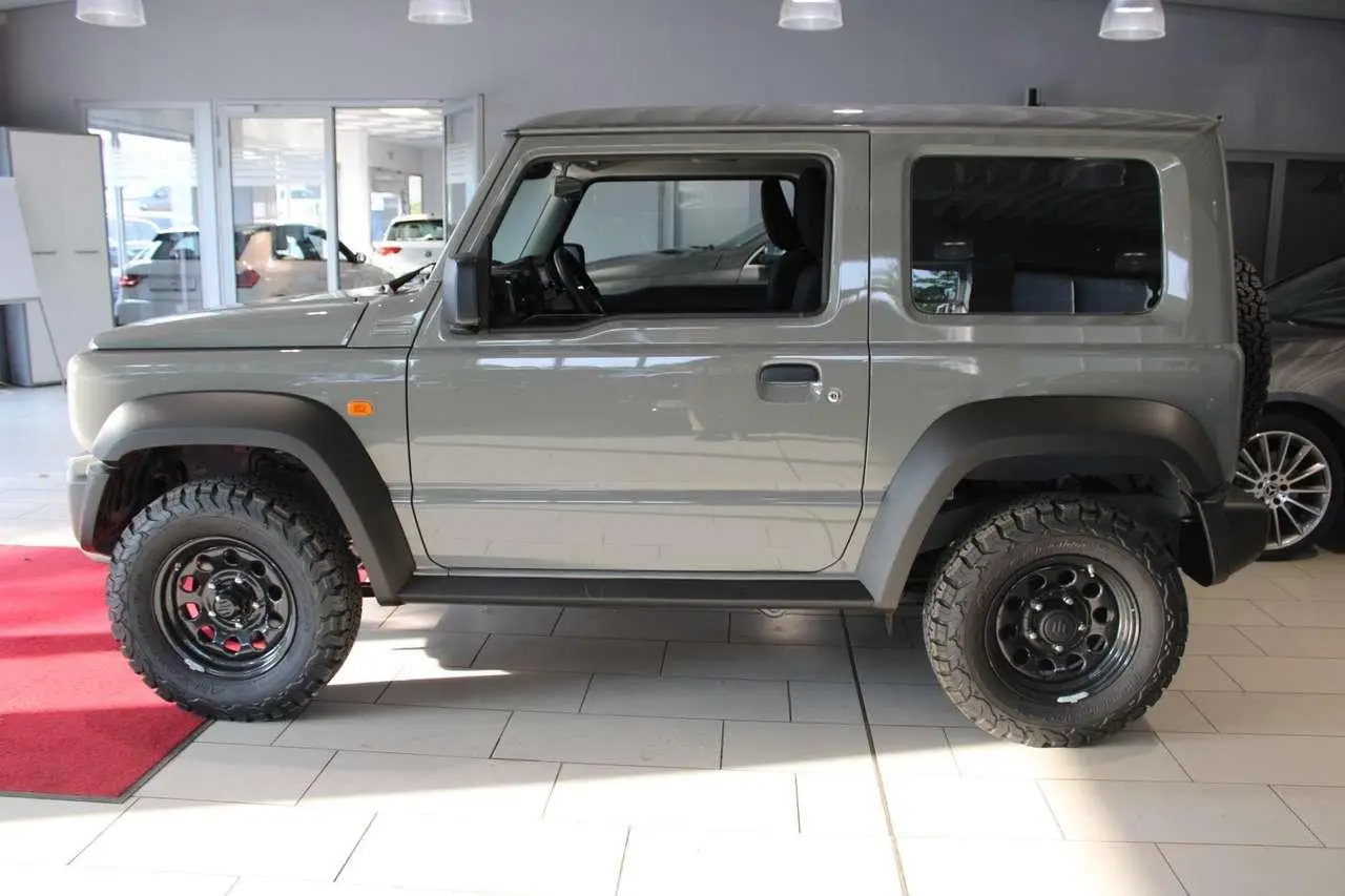 Photo 1 : Suzuki Jimny 2024 Essence