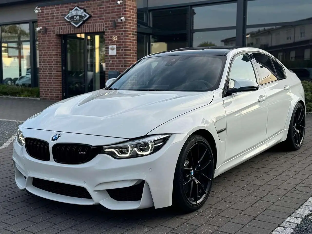 Photo 1 : Bmw M3 2019 Essence