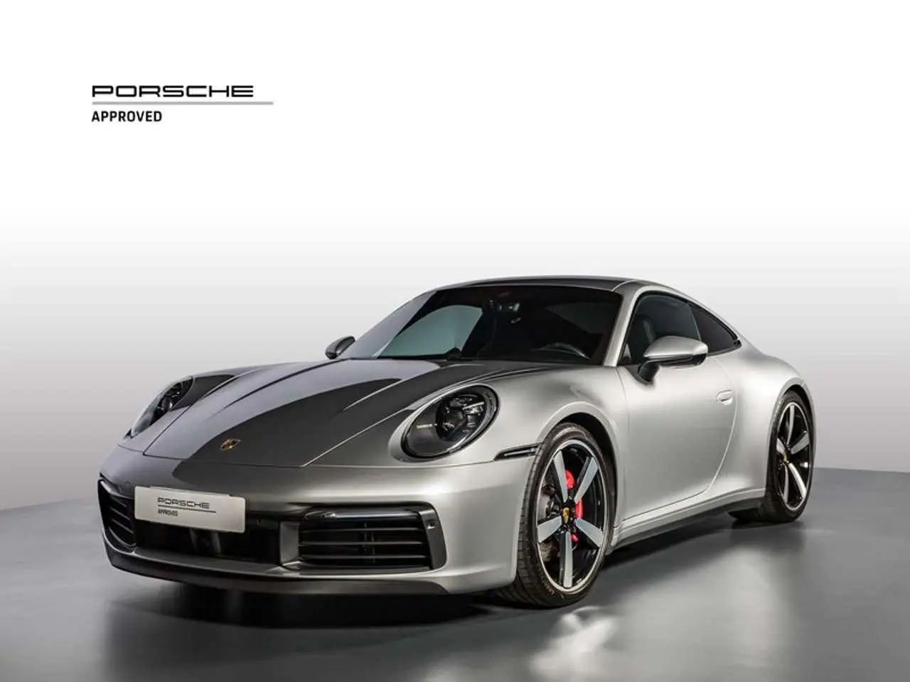 Photo 1 : Porsche 992 2021 Essence