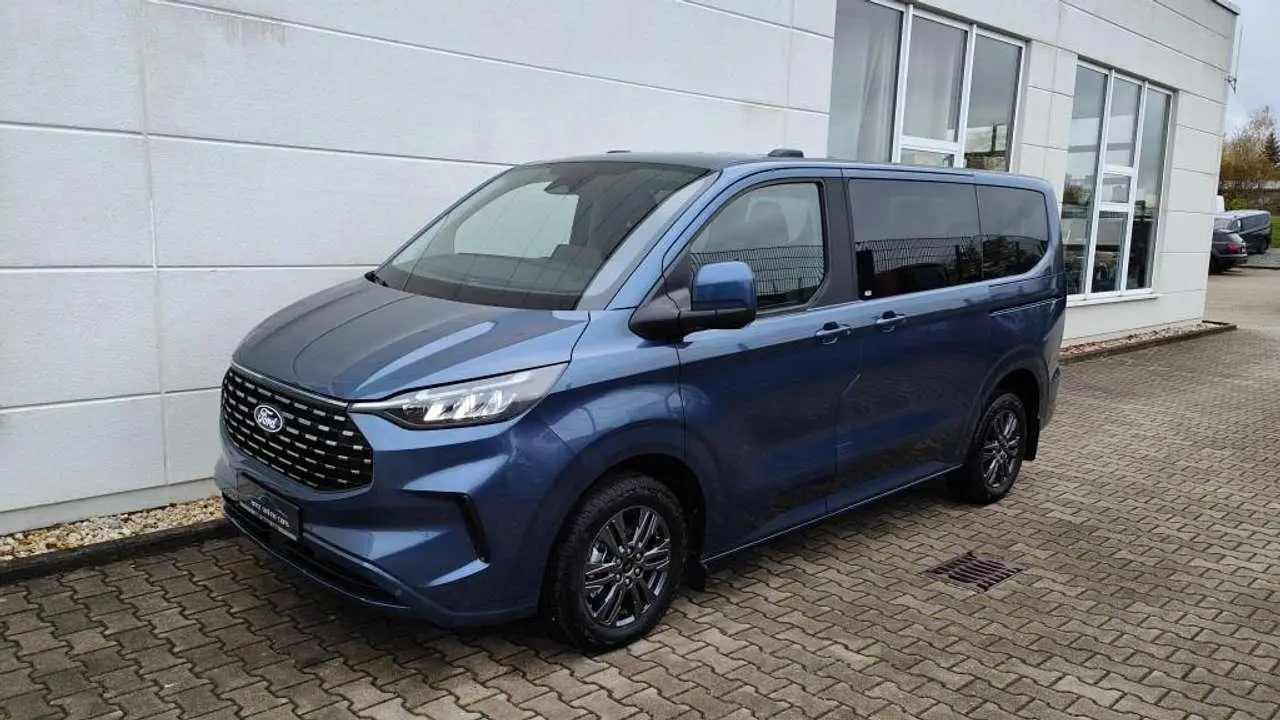 Photo 1 : Ford Tourneo 2024 Diesel