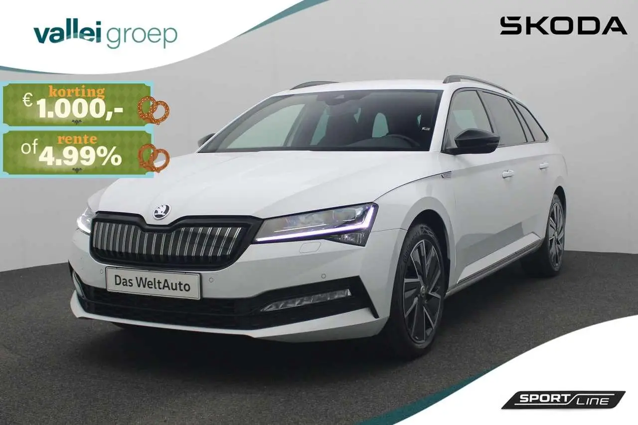 Photo 1 : Skoda Superb 2023 Hybride