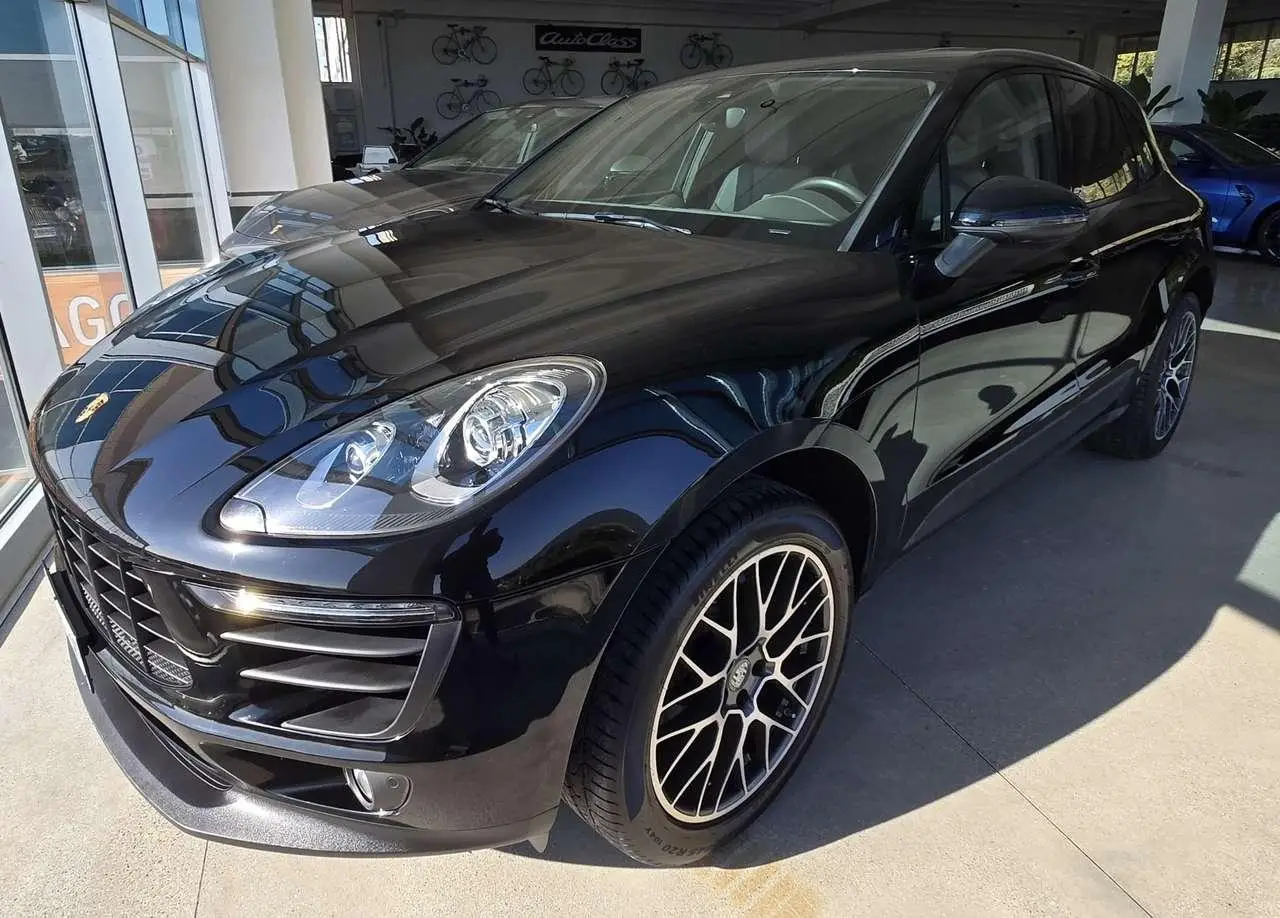 Photo 1 : Porsche Macan 2018 Essence