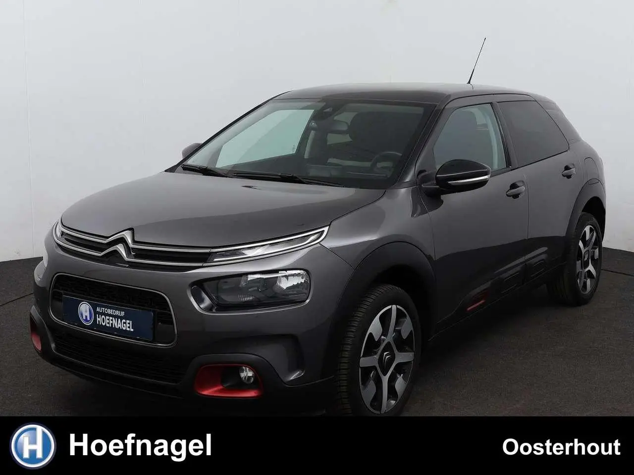 Photo 1 : Citroen C4 2020 Petrol