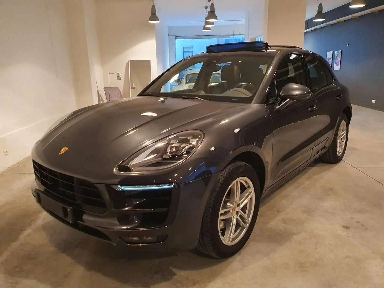 Photo 1 : Porsche Macan 2016 Essence