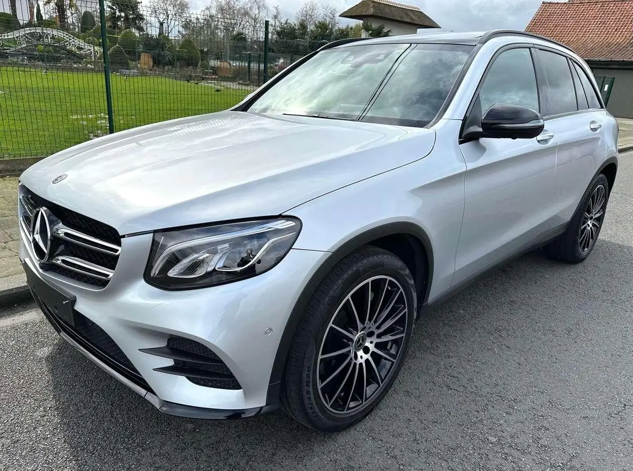 Photo 1 : Mercedes-benz Classe Glc 2019 Petrol