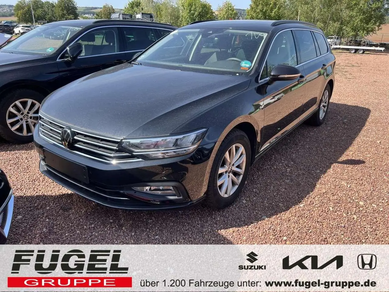 Photo 1 : Volkswagen Passat 2023 Petrol