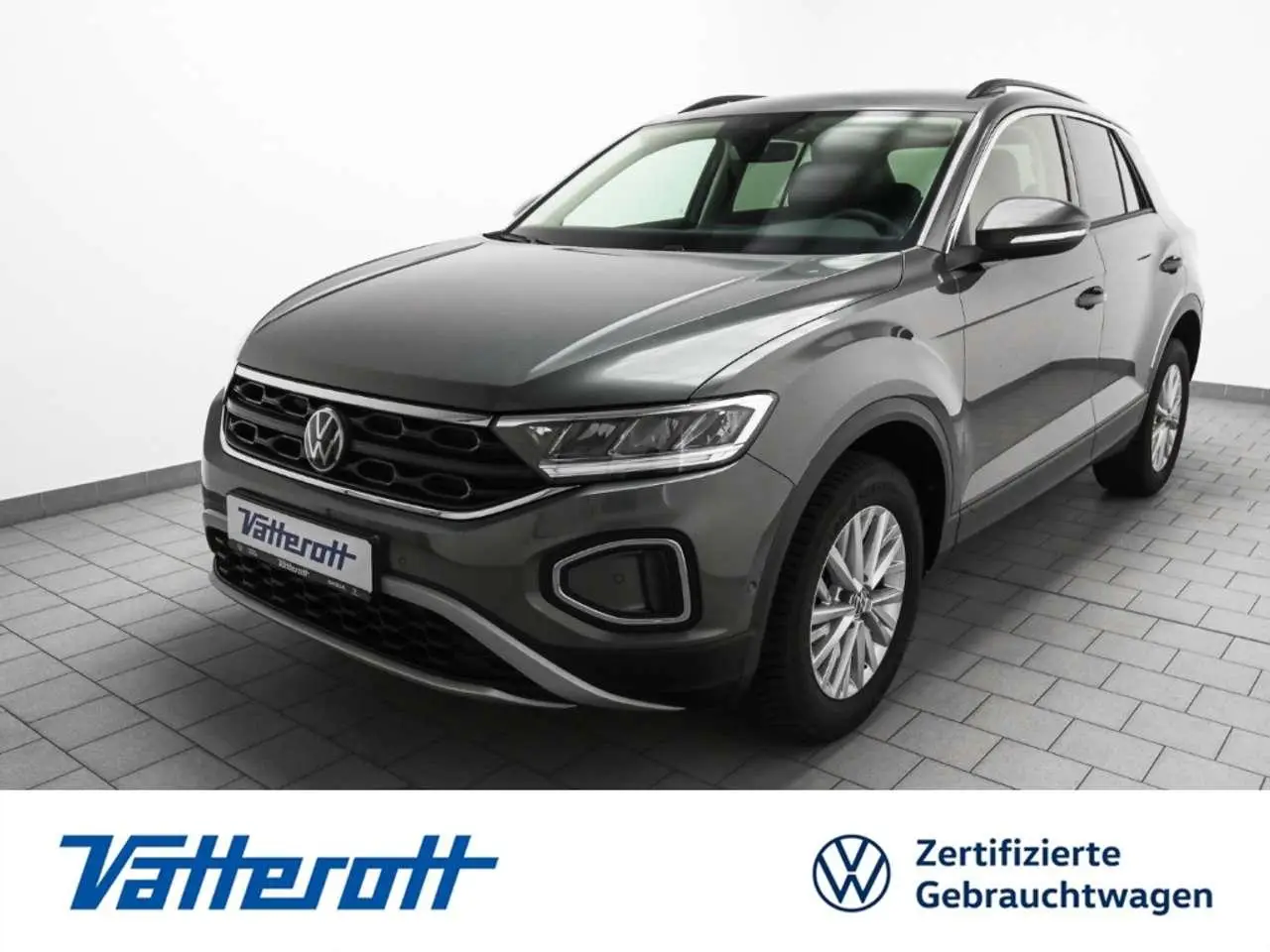 Photo 1 : Volkswagen T-roc 2023 Essence