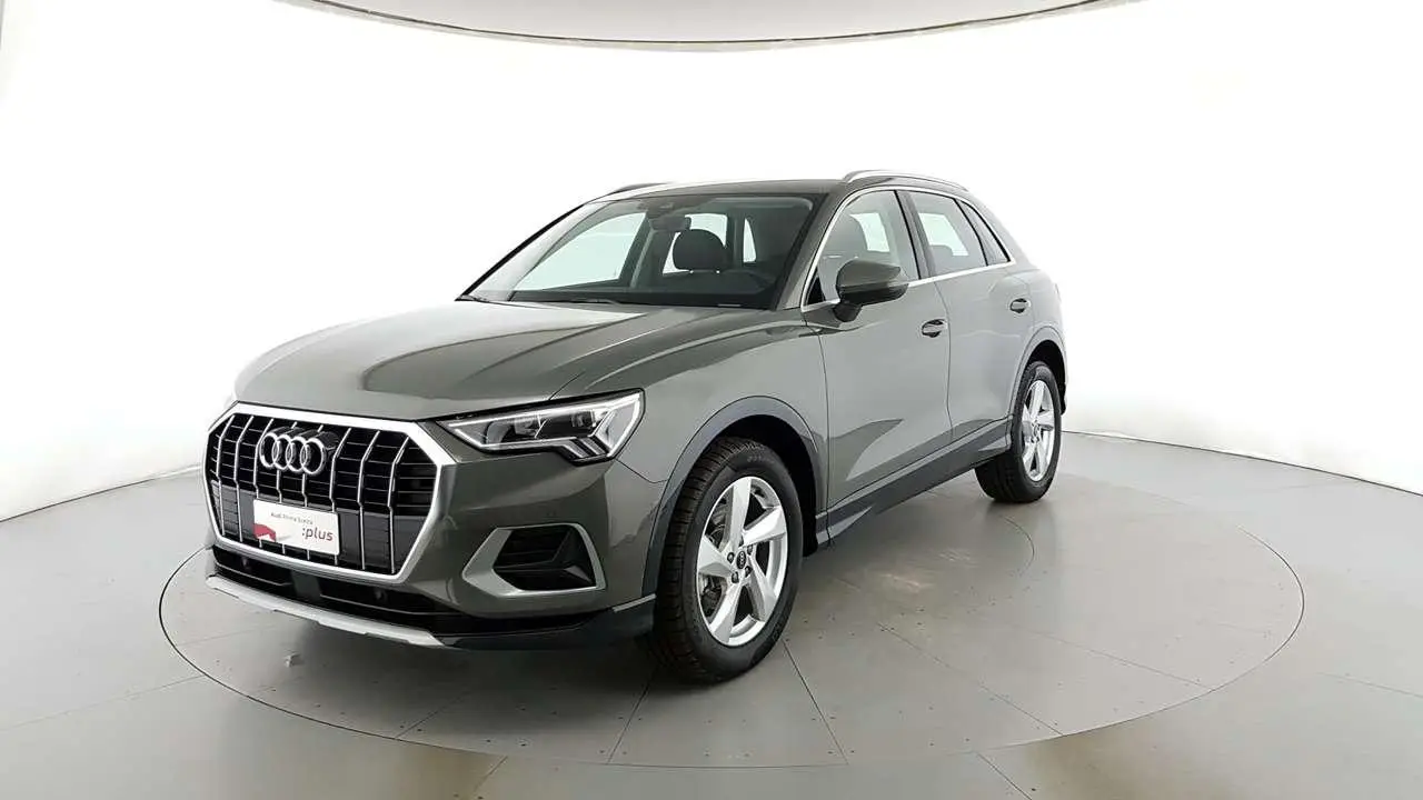 Photo 1 : Audi Q3 2024 Diesel