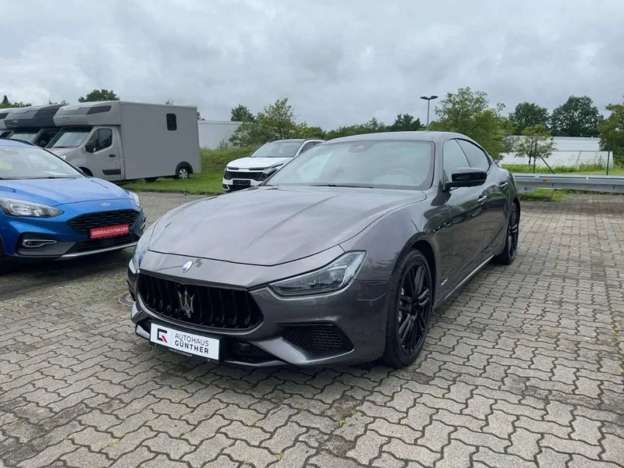 Photo 1 : Maserati Ghibli 2021 Essence