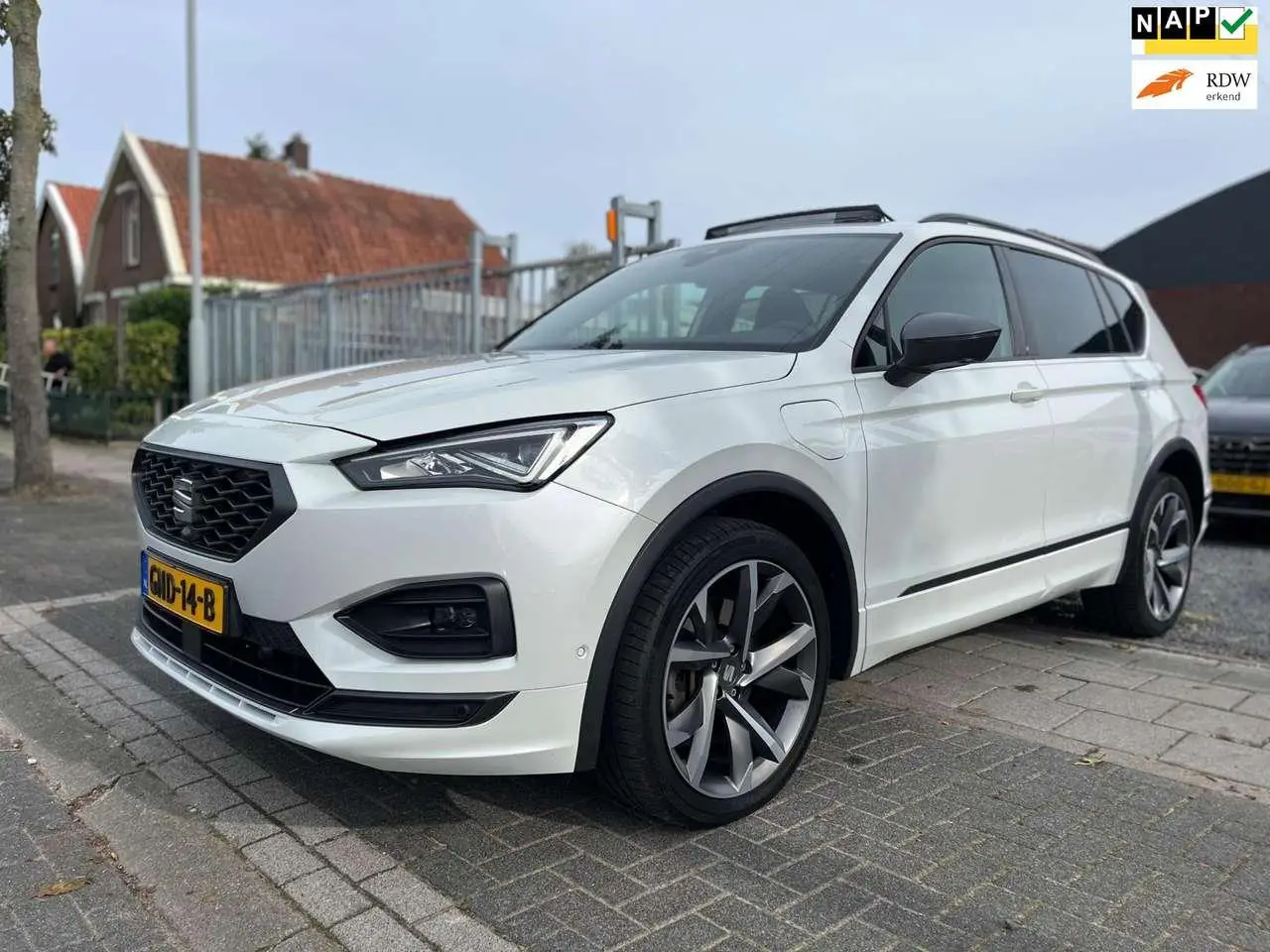 Photo 1 : Seat Tarraco 2022 Hybrid