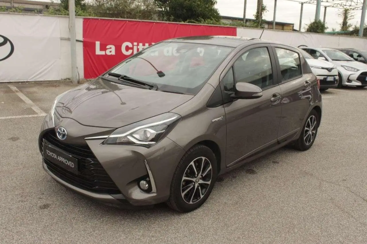 Photo 1 : Toyota Yaris 2019 Hybride