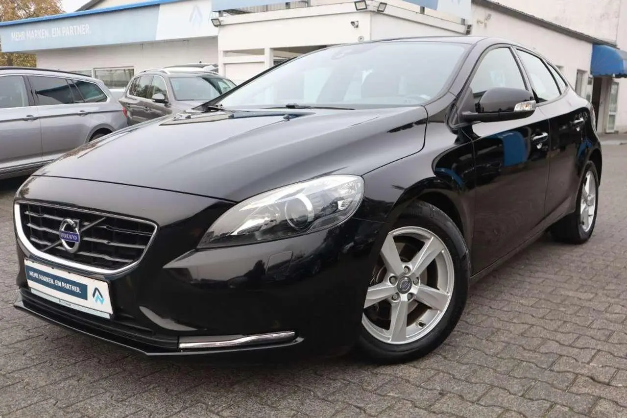 Photo 1 : Volvo V40 2015 Essence