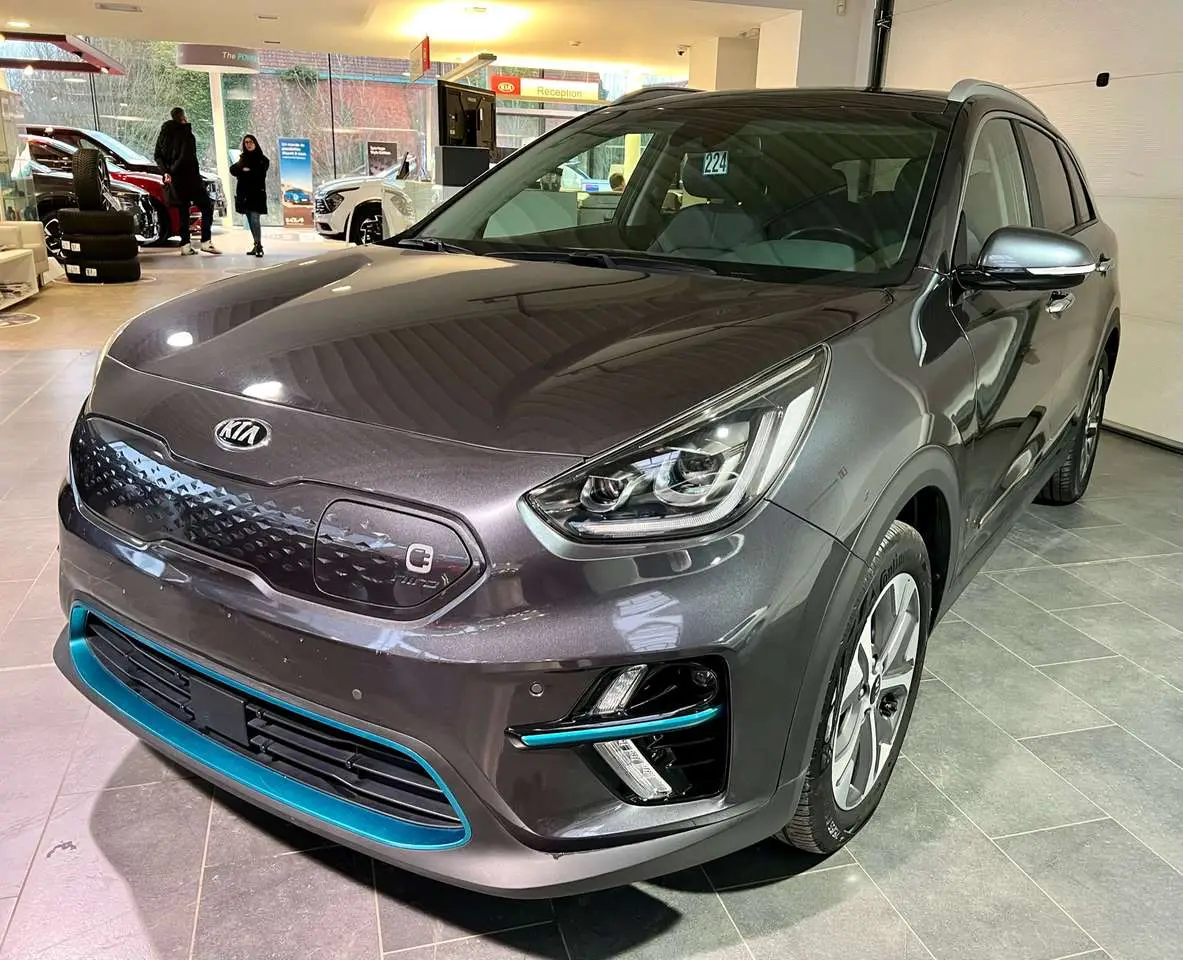 Photo 1 : Kia E-niro 2020 Électrique