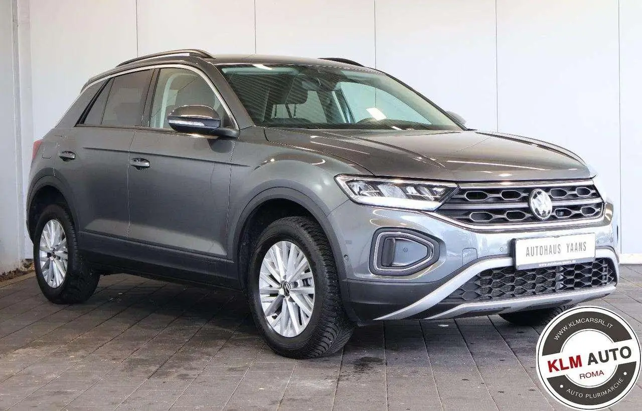 Photo 1 : Volkswagen T-roc 2023 Petrol