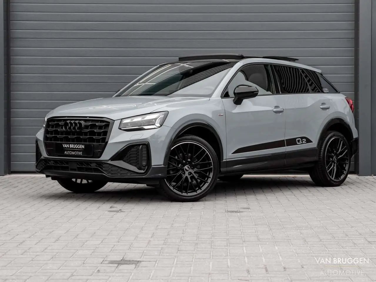 Photo 1 : Audi Q2 2021 Petrol