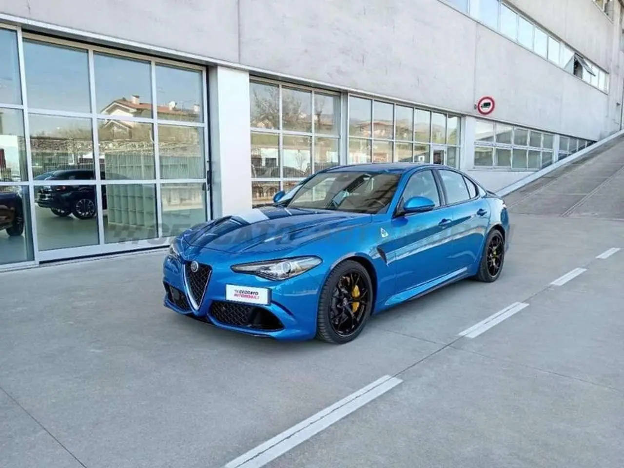 Photo 1 : Alfa Romeo Giulia 2020 Essence