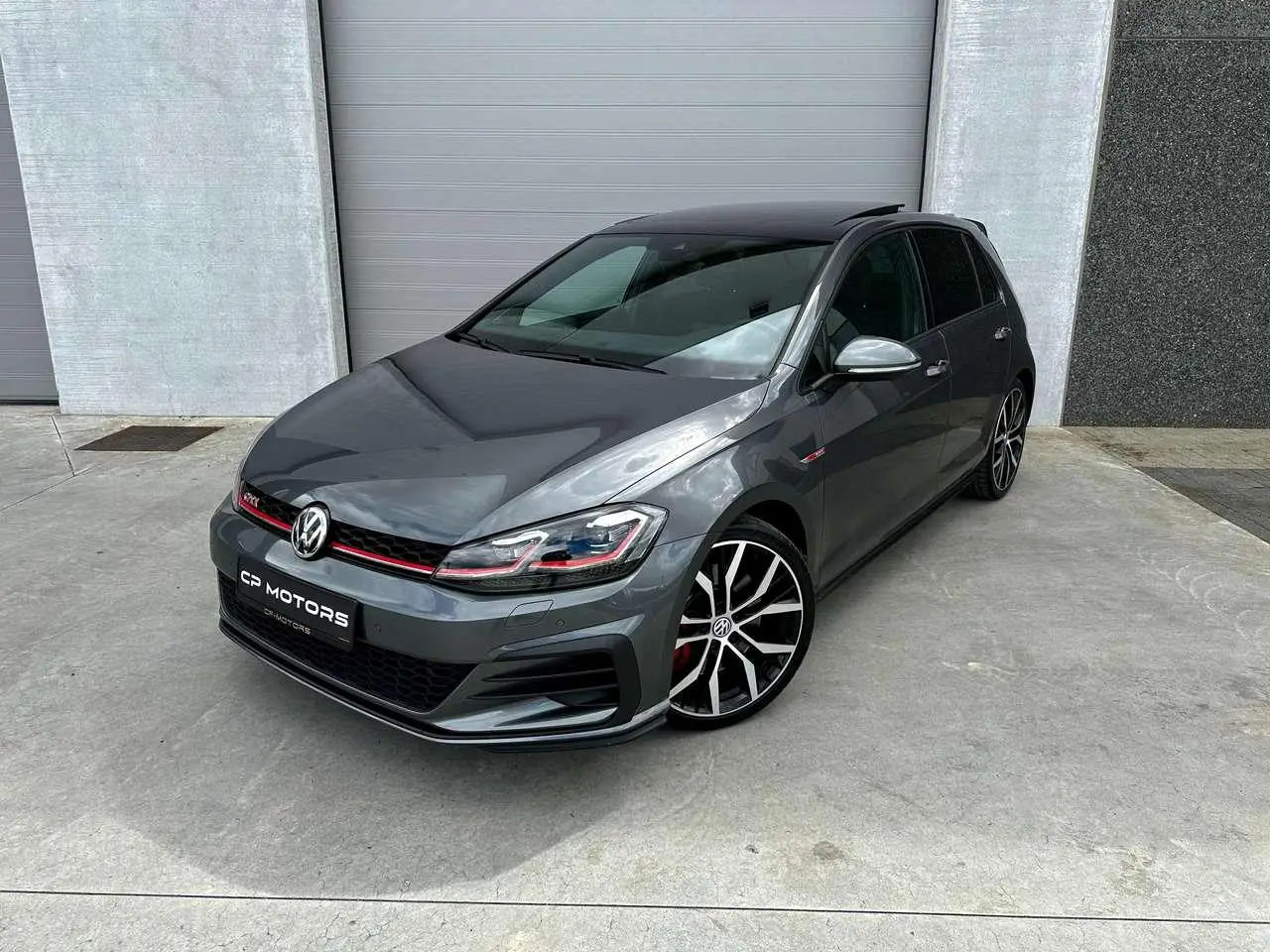 Photo 1 : Volkswagen Golf 2018 Essence