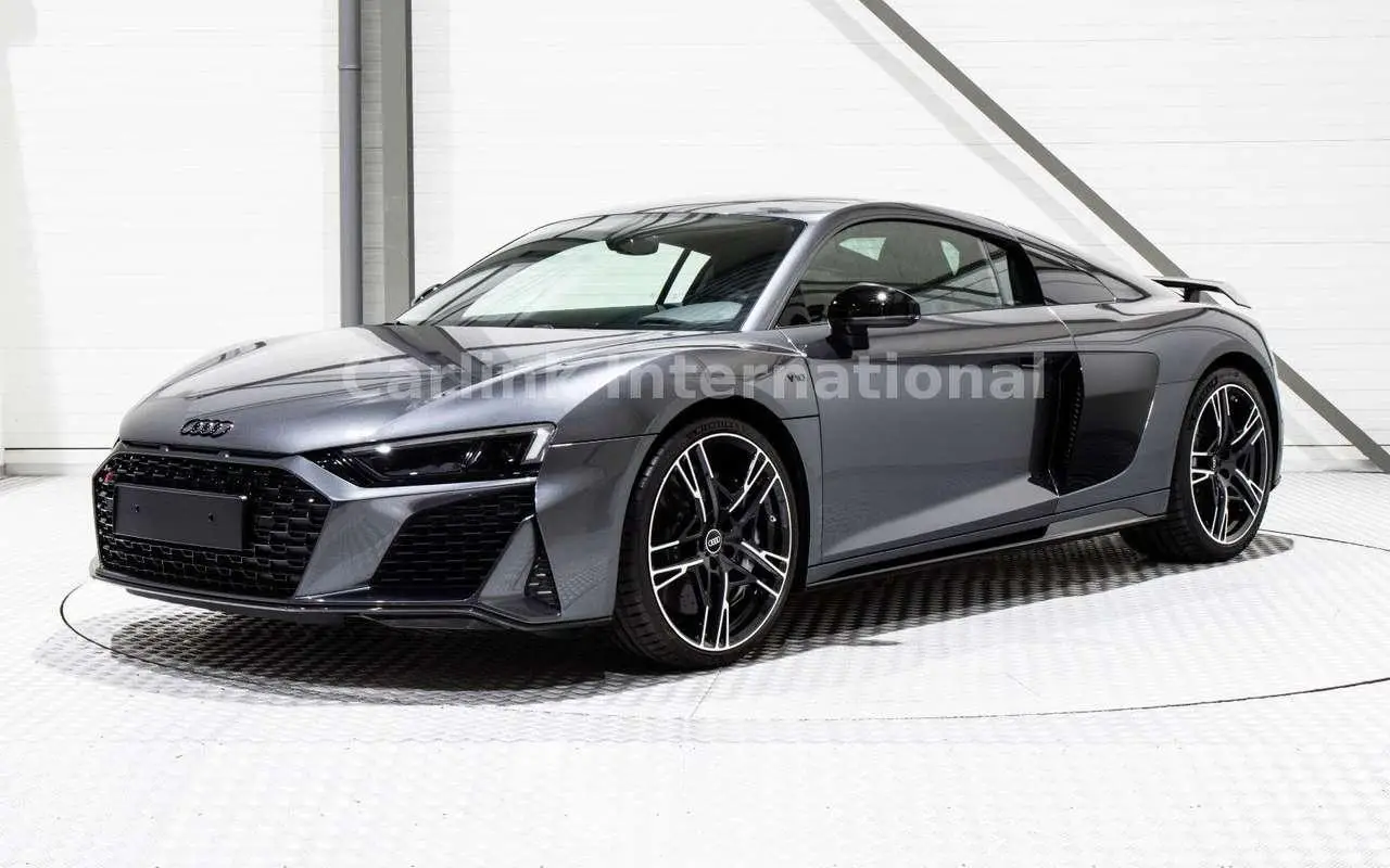 Photo 1 : Audi R8 2023 Petrol