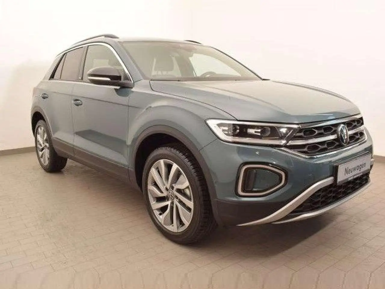 Photo 1 : Volkswagen T-roc 2024 Essence