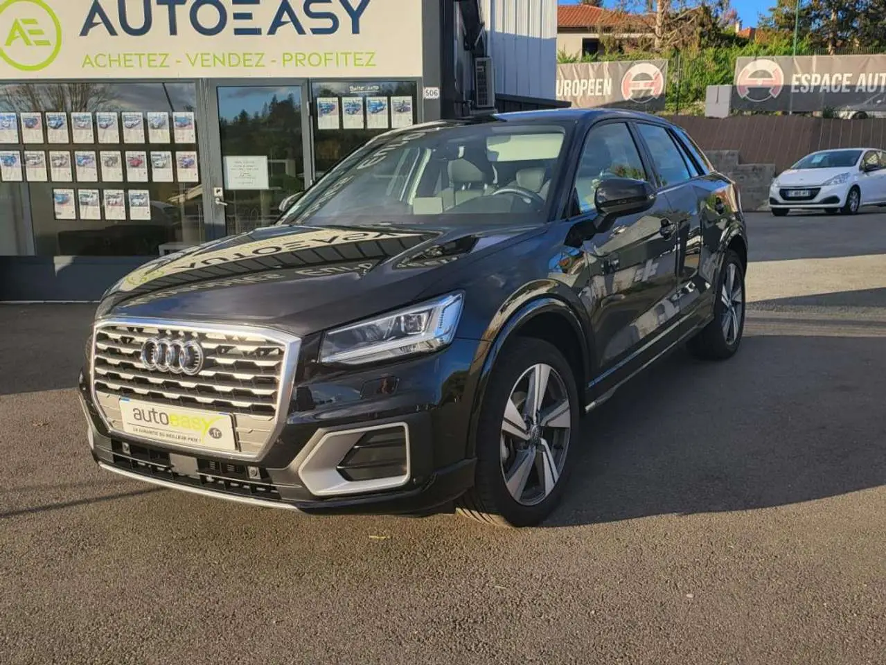 Photo 1 : Audi Q2 2024 Diesel