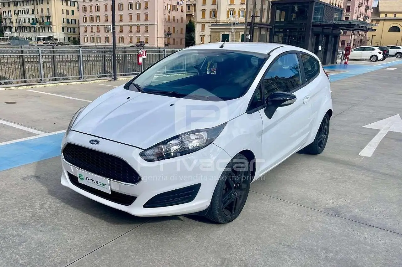 Photo 1 : Ford Fiesta 2016 Diesel